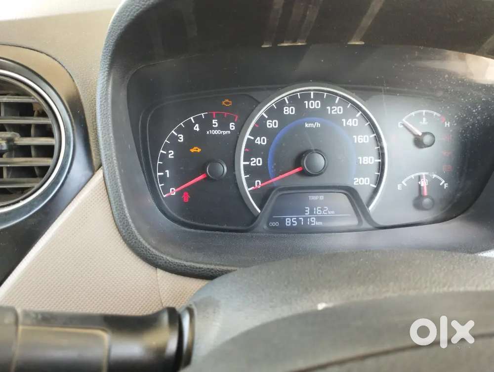 Hyundai Grand I10 2015 Diesel Well Maintained