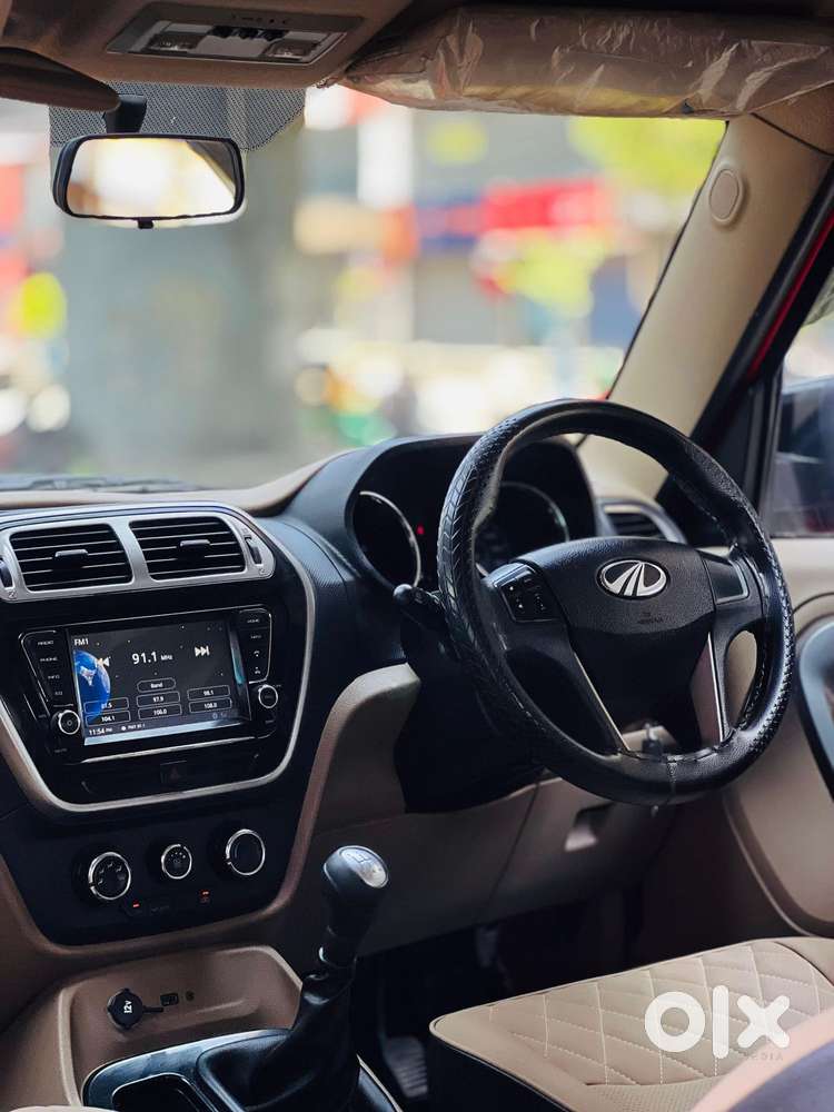 Mahindra Tuv 300 T10 Dual Tone, 2019, Diesel