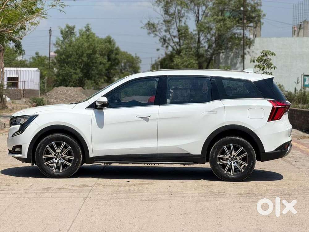 Mahindra Xuv 700 Ax7l Diesel Automatic Fully Mainted