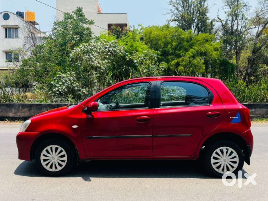 Toyota Etios Liva G, 2012, Petrol