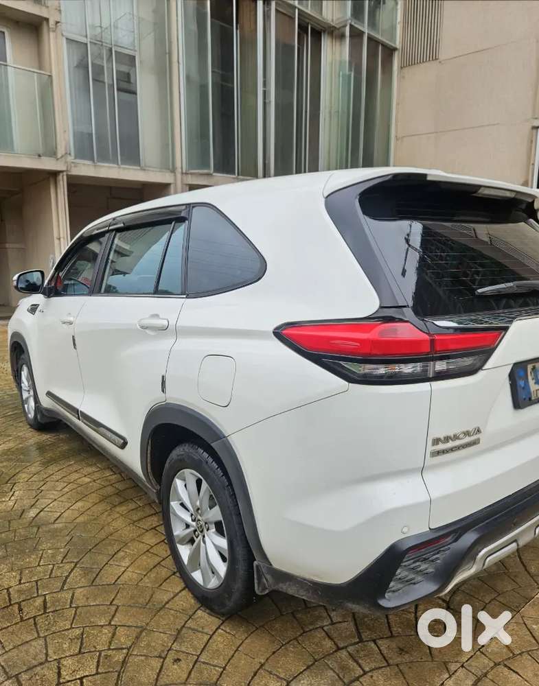 Toyota Innova Hycross 2023 Vx Hybrid