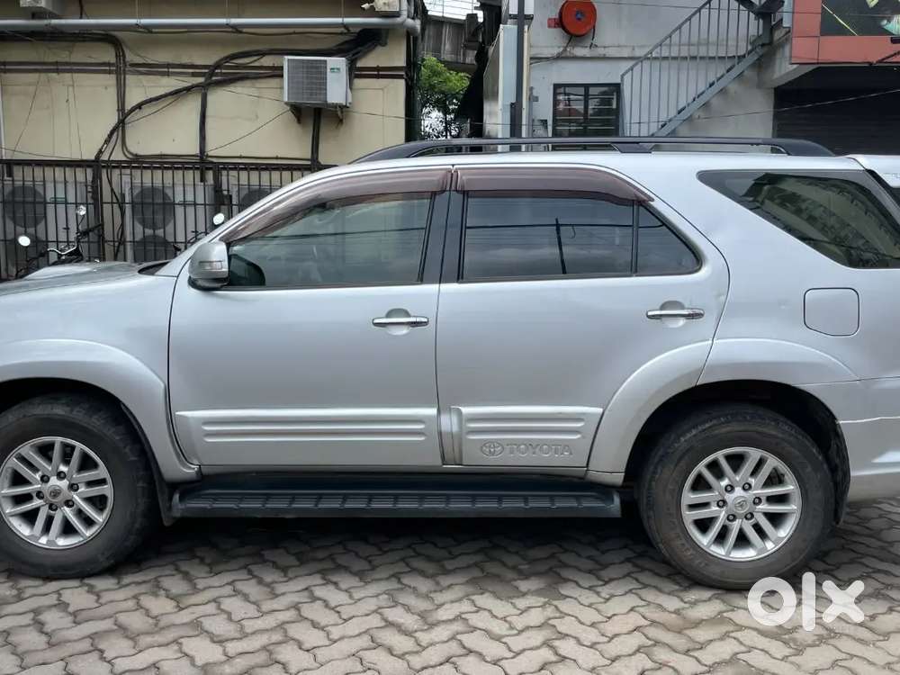 Toyota Fortuner Diesel 2012