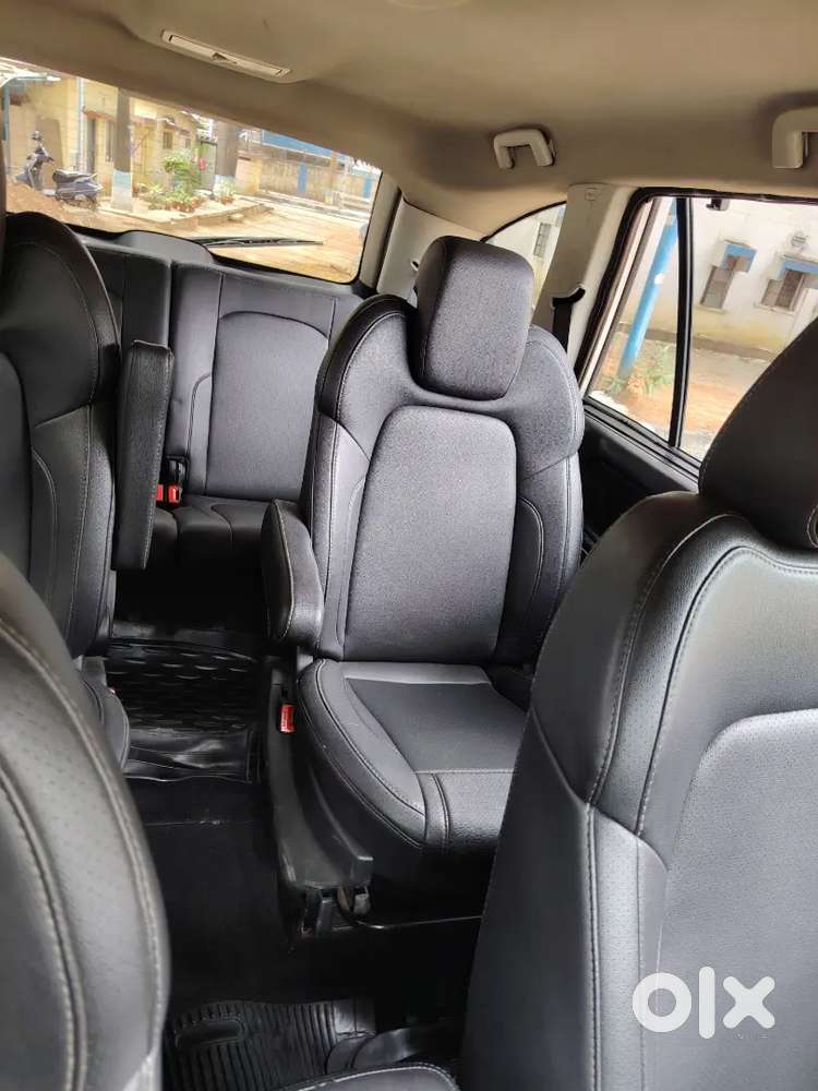 Tata Hexa 2017 Pearl White Diesel  Automatic, 4x2 6 Seater. Top Model