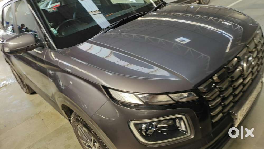 Hyundai Venue Petrol 2022