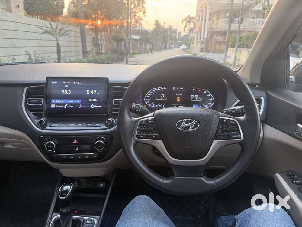 Hyundai Verna 1.5 Sx Vtvt Ivt, 2023, Petrol