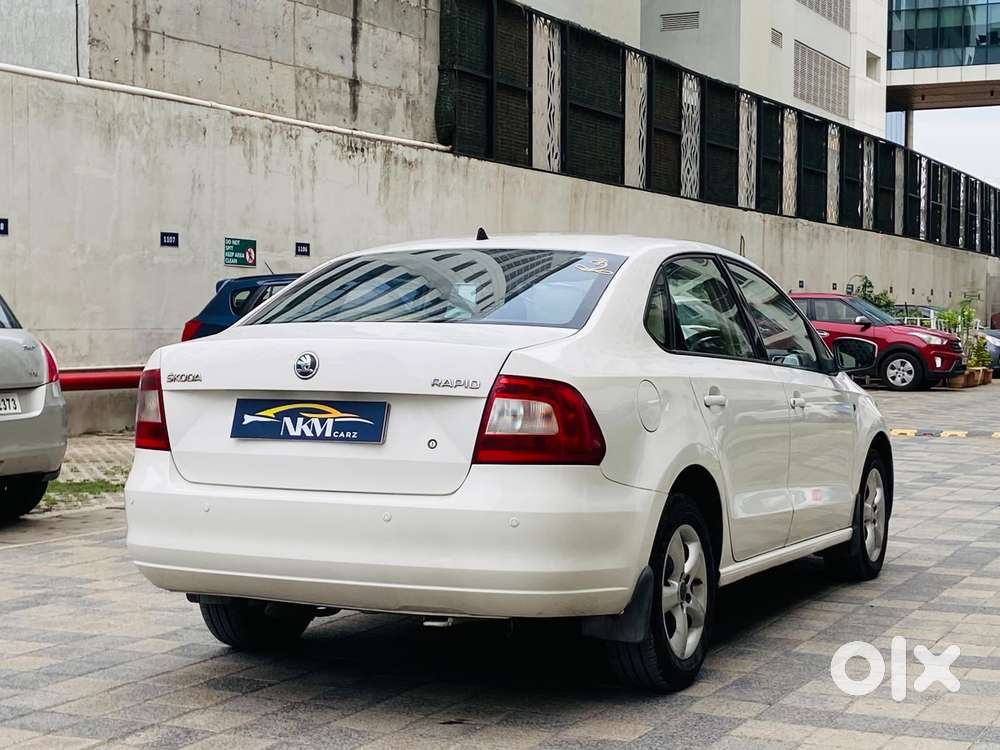 Skoda Rapid Ambition 1.6 Tdi Cr Manual Plus, 2015, Diesel