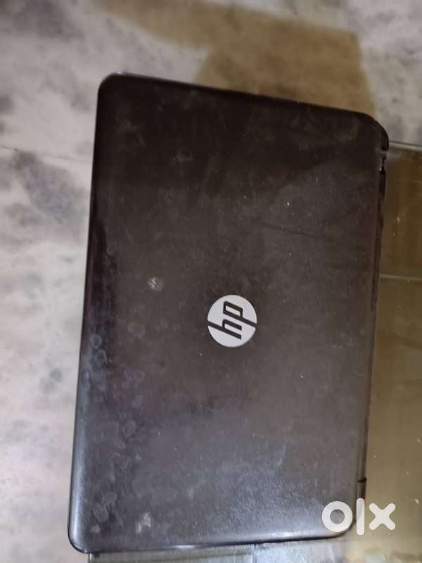 Hp laptop with headphone,charger and phone