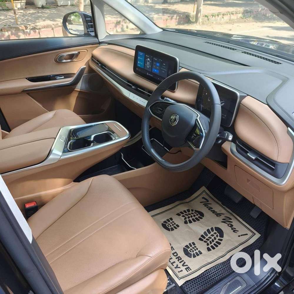 Mg M9 Presidential Limo, 2025, Electric
