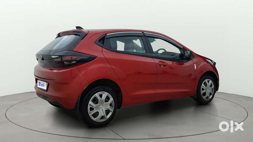 Tata Altroz Xma Plus (s), 2024, Petrol