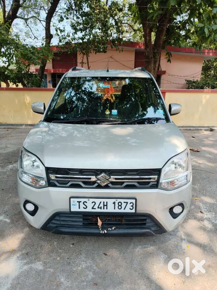 Urjent Sale Zxi Top End 2key Avleble Gd Codtion Silver Silky Metalick