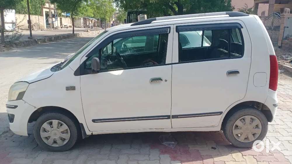 2016 Wagonr Cng 2011 Swift Dzire Vdi 2010 Santro Xing Cng
