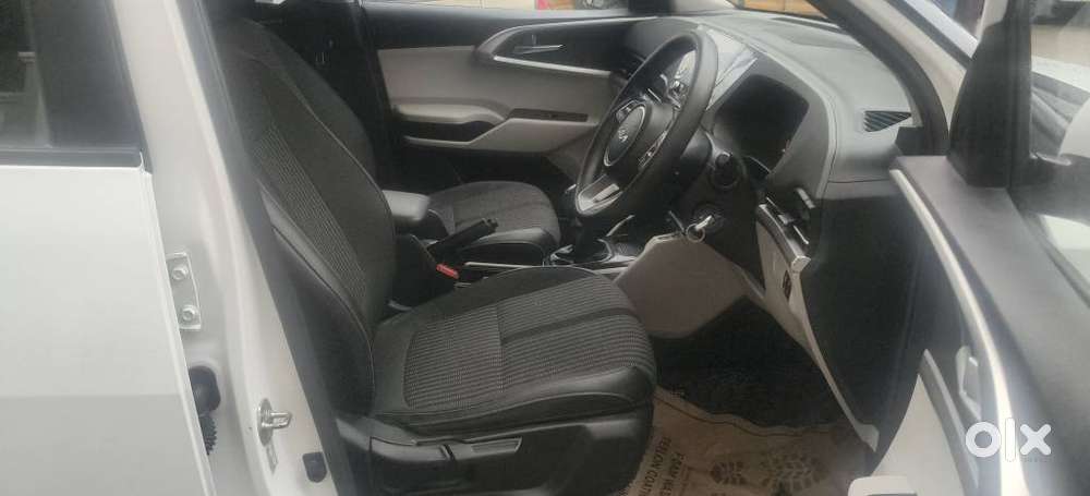 Kia Carens 1.5 Prestige Plus 7 Str Imt, 2024, Petrol