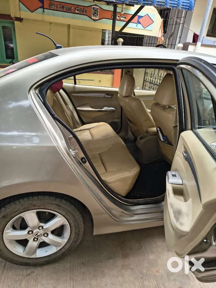 Honda City Top Model Petrol 2011 Manual 99000 Km Driven