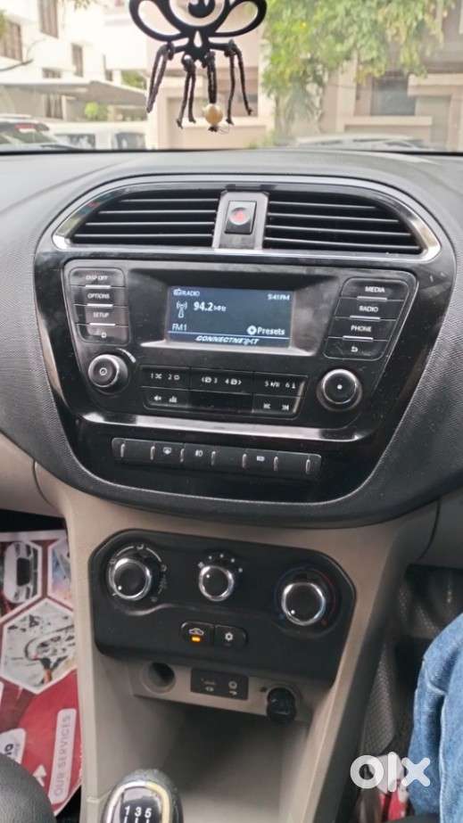 Tata Tiago Xz, 2016, Petrol