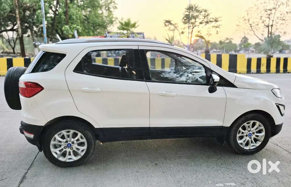Ecosport 2016 Sep Titanium Plus Push Button Start Diesel New Conditon