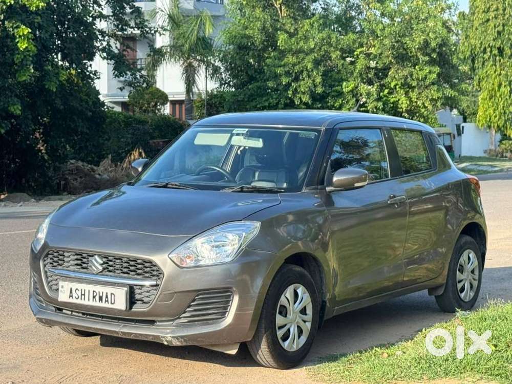 Maruti Suzuki Swift Vvt Vxi, 2021, Petrol