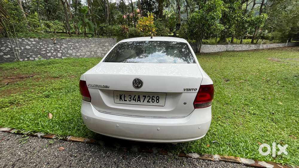 Volkswagen Vento Petrol Manual 2011
