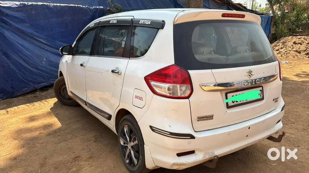 Maruti Suzuki Ertiga 8