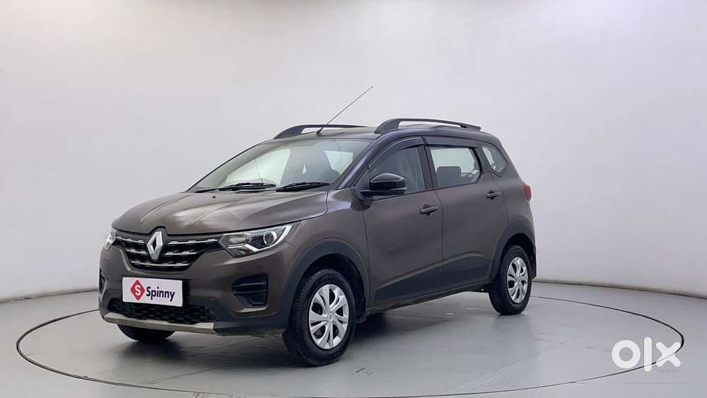 Renault Triber Rxt, 2022, Petrol