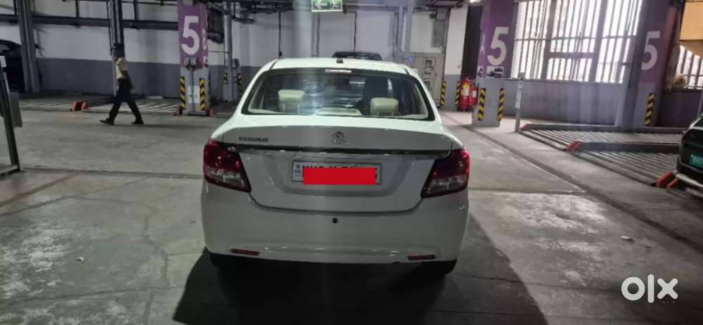 Maruti Suzuki Dzire Vxi Ags, 2023, Petrol