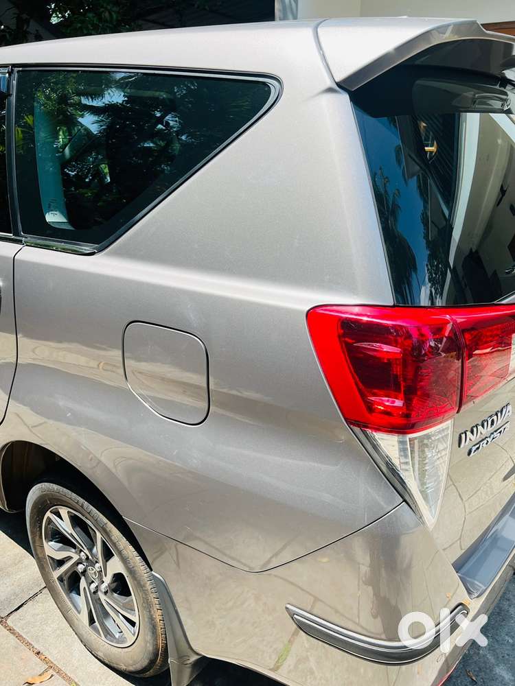 Toyota Innova Crysta 2022