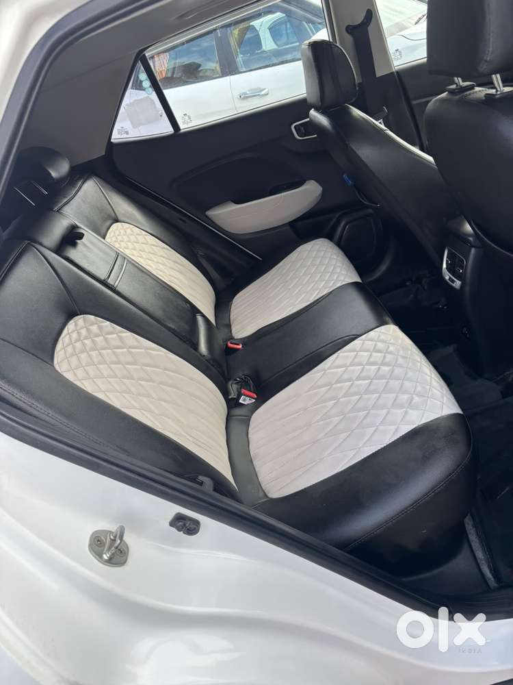 Hyundai Venue, 2023, Petrol