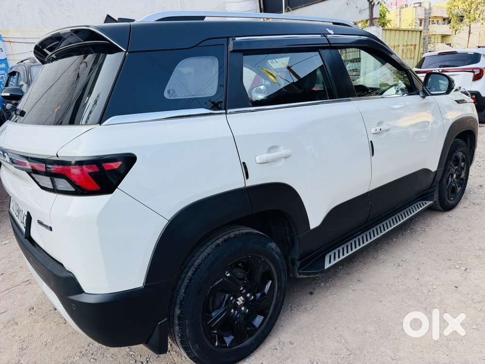 Maruti Suzuki Brezza 1.5 Zxi Smart Hybrid, 2023, Petrol