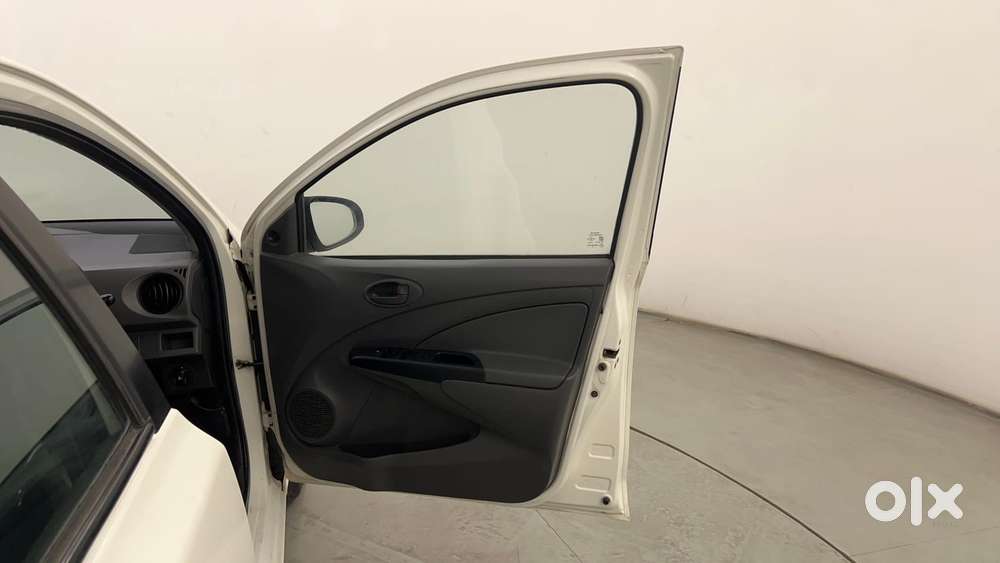 Toyota Etios Liva G, 2013, Petrol