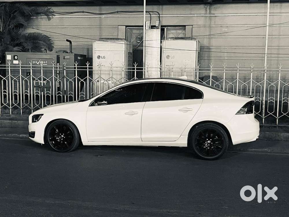 Excellent & Super Powerful Volvo S60 Diesel Car 2016 Registered