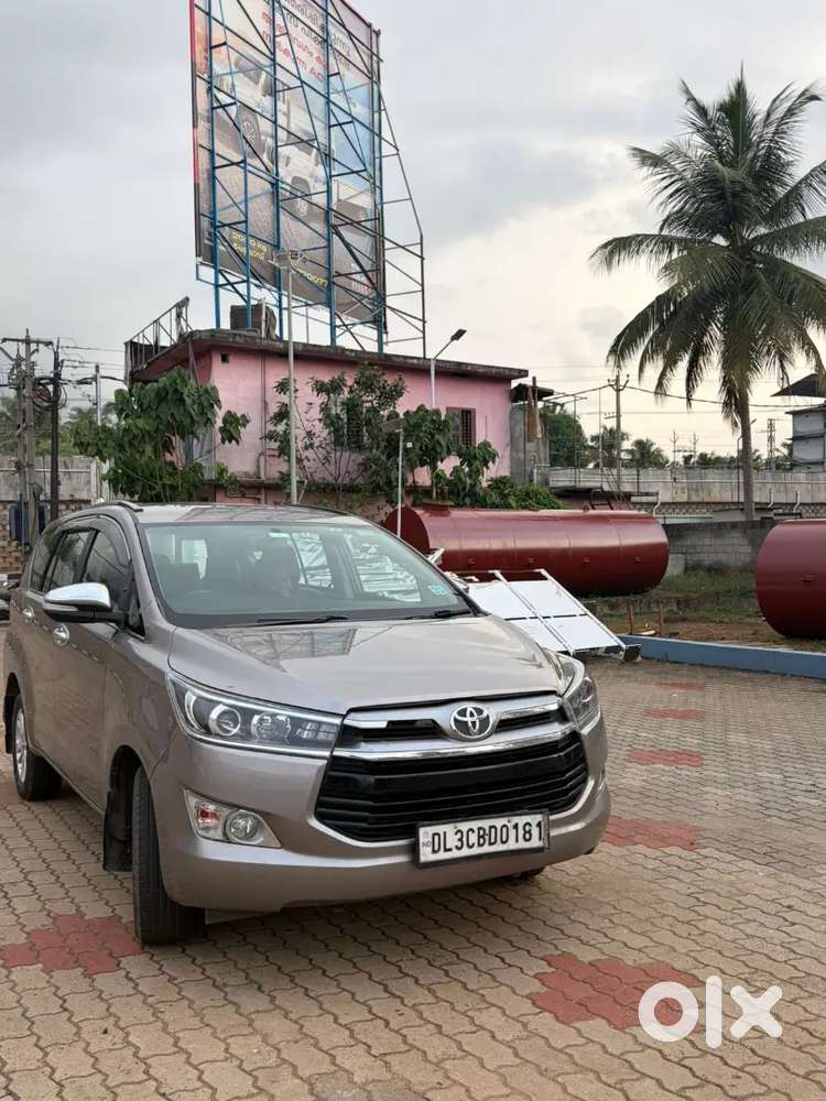 Toyota Innova Crysta 2017 Diesel Well Maintained