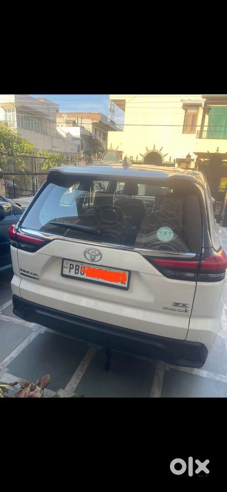 Toyota Innova Hycross 2023 Hybrid Automatic