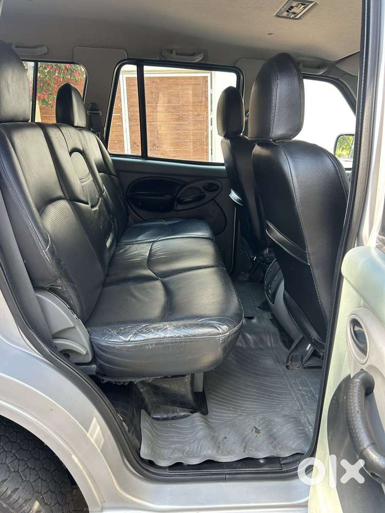 Mahindra Scorpio 2002-2013 2.6 Glx, 2004, Diesel