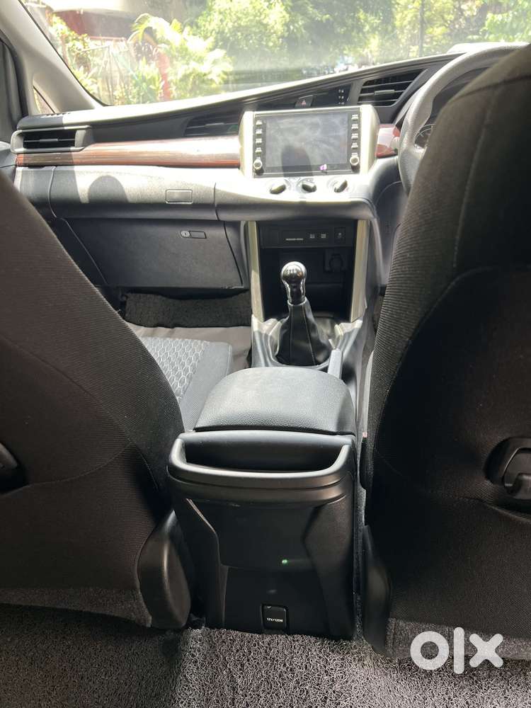 Toyota Innova Crysta 2.4 G Plus Mt 7 Str, 2025, Diesel