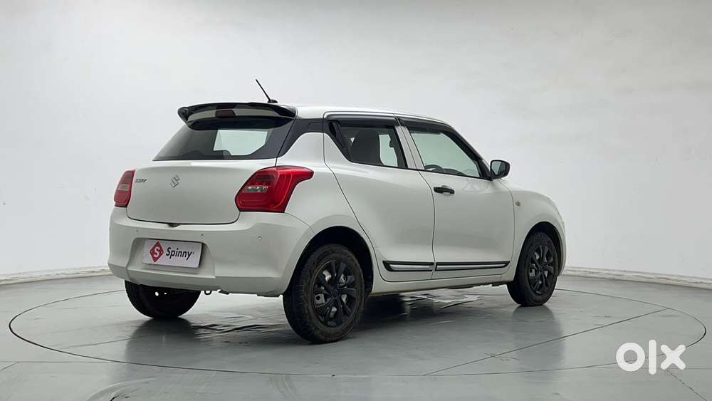 Maruti Suzuki Swift 1.3 Lxi, 2022, Petrol