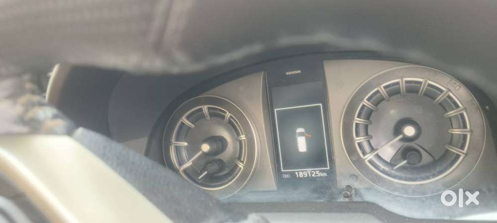 Toyota Innova Crysta 2.4 V 8 Str, 2017, Diesel