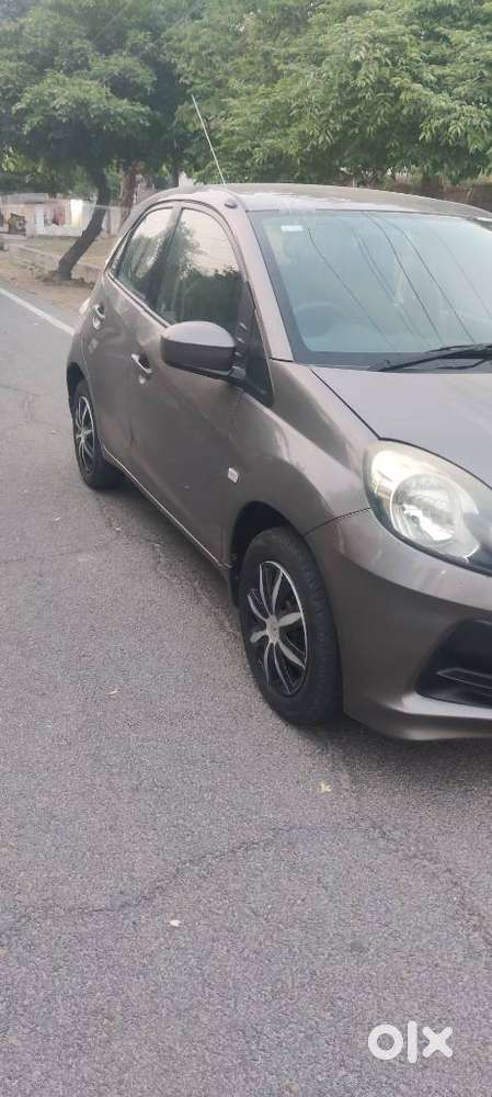 Honda Brio S (o) Mt, 2013, Petrol
