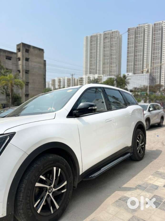 Mahindra Xuv700 2.0 Ax 5 Petrol At Str, 2022, Petrol