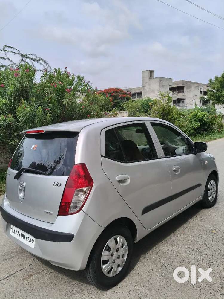 Hyundai I10 Sportz 2011