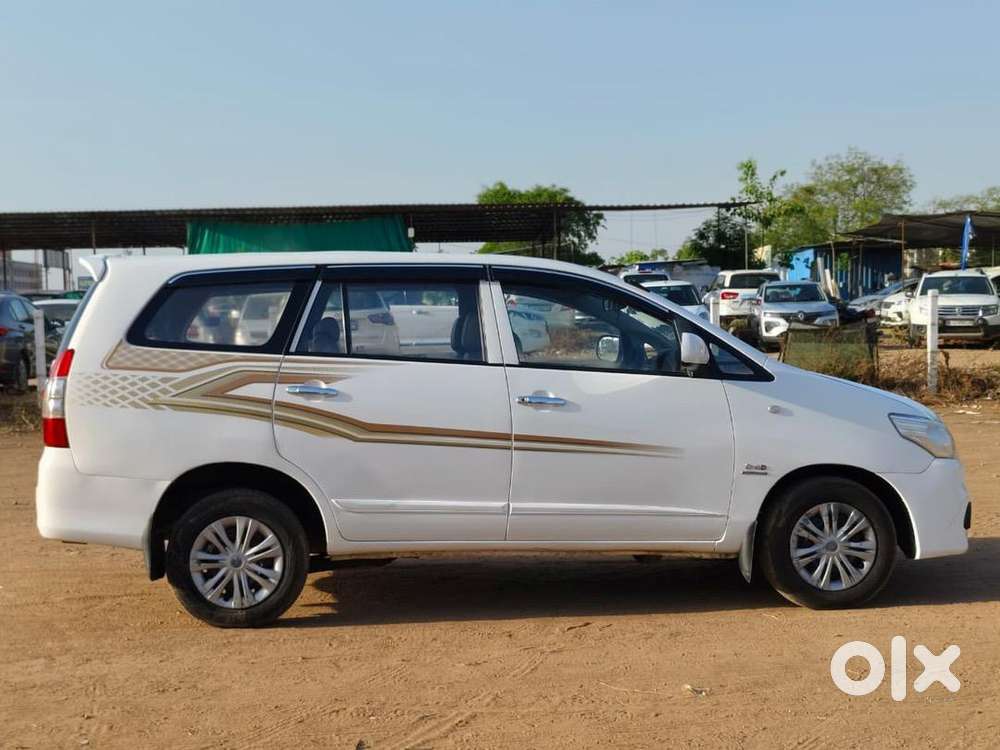 Toyota Innova 2016