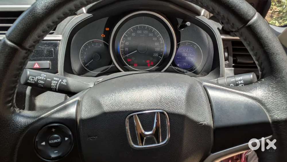 Honda Jazz 2017mt Petrol 36000 Km Driven Immaculate Condition Serviced