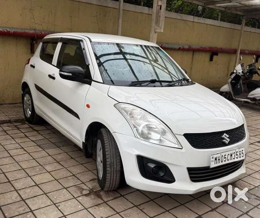 Maruti Suzuki Swift Vxi Optional, 2015, Petrol