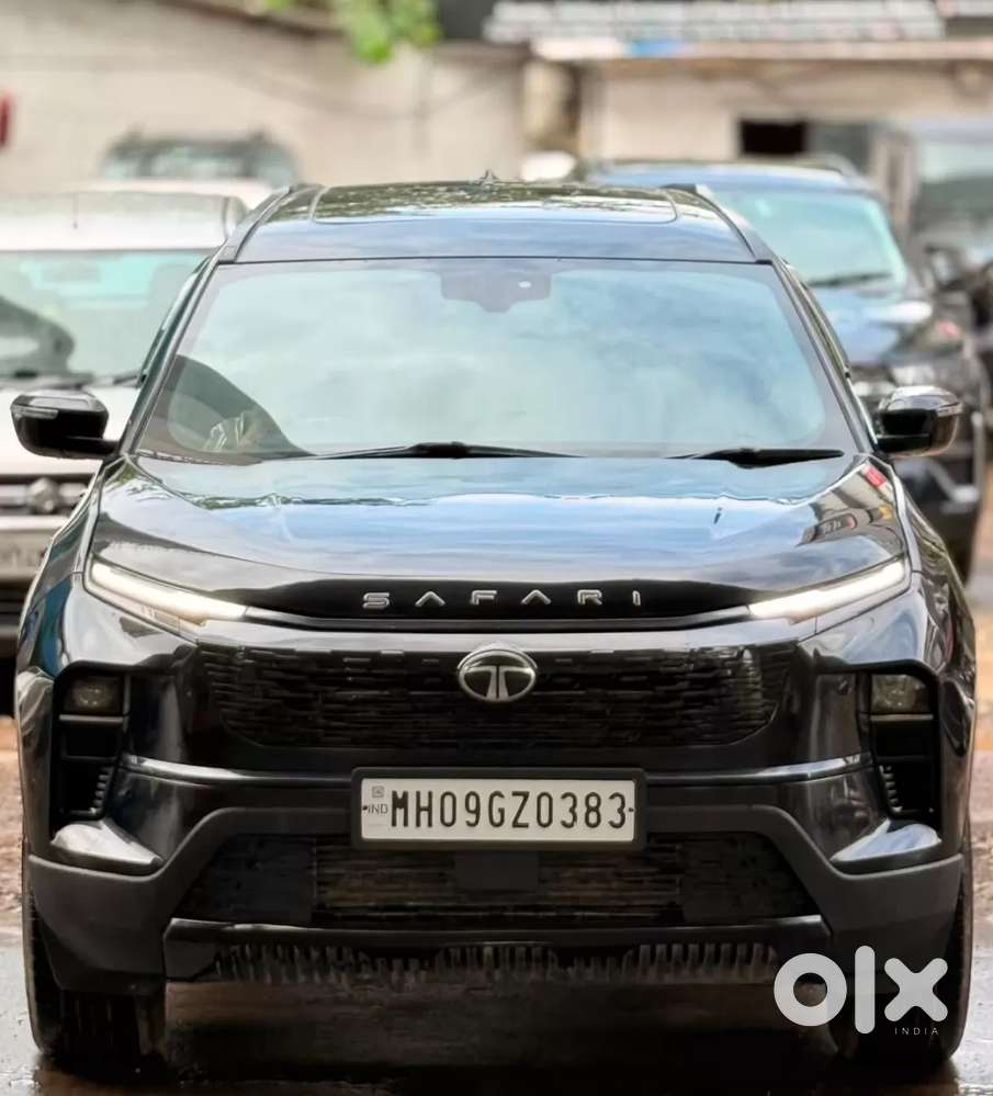 Tata Safari Pure Plus S Dark Edition, 2025, Diesel