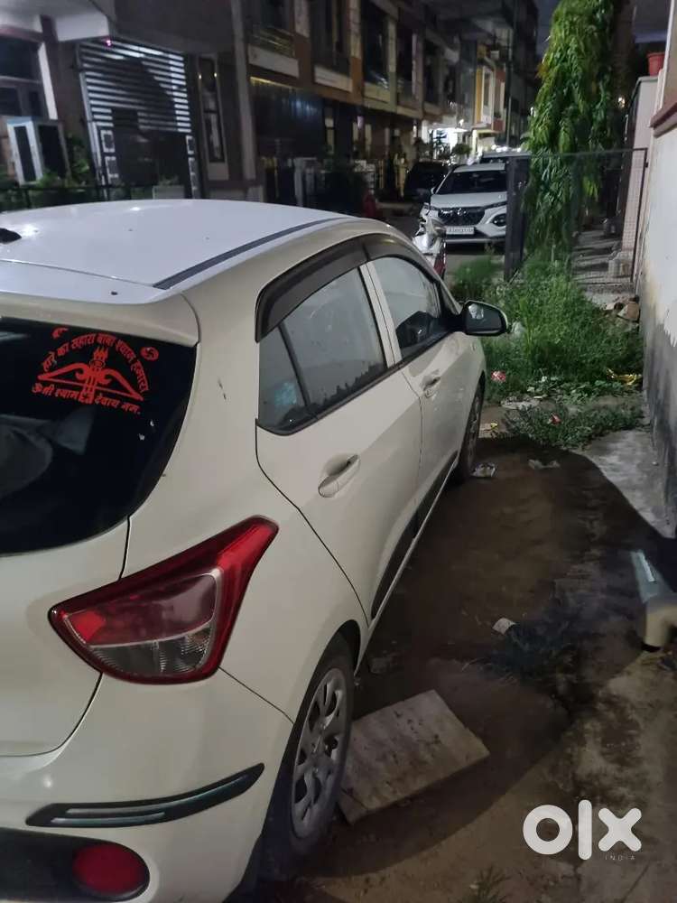 Hyundai Grand I10 2018 Cng And Petrol