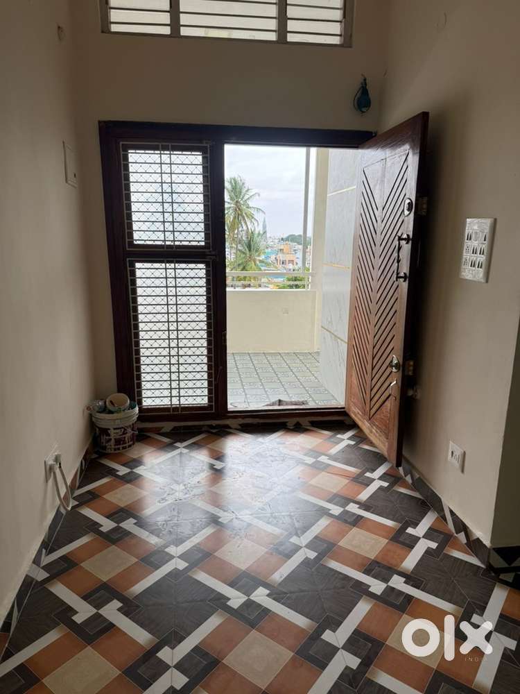3rd floor for rent