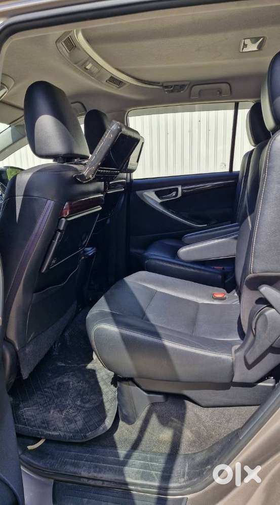 Toyota Innova Crysta Zx 2.4 Diesel 7 Seater, 2016, Diesel