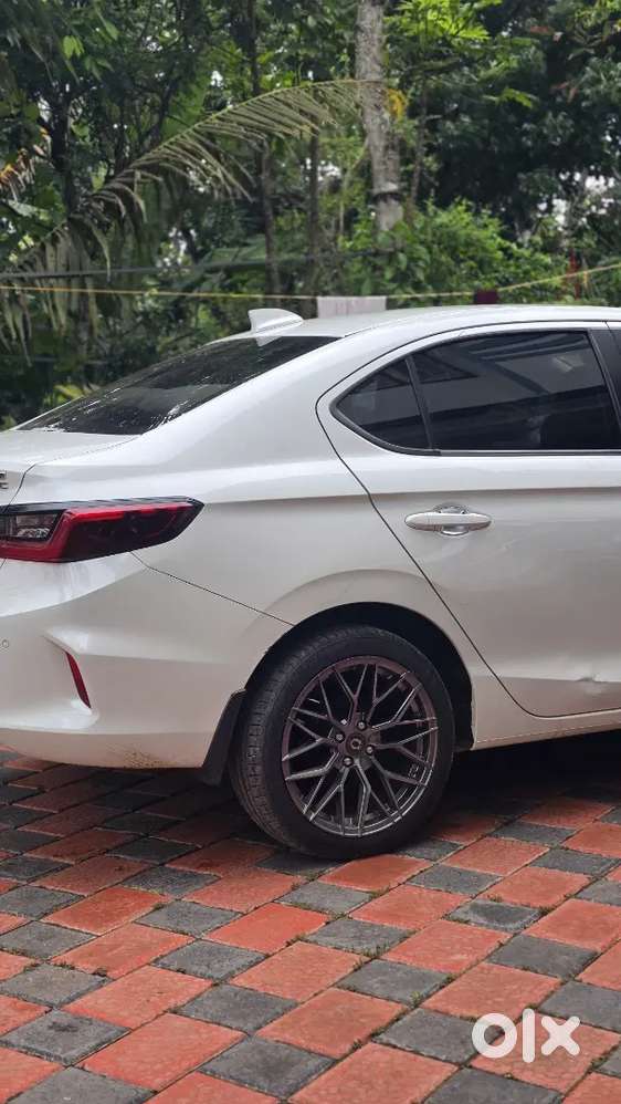 Honda City Hybrid Ehev Petrol 43000 Km Driven