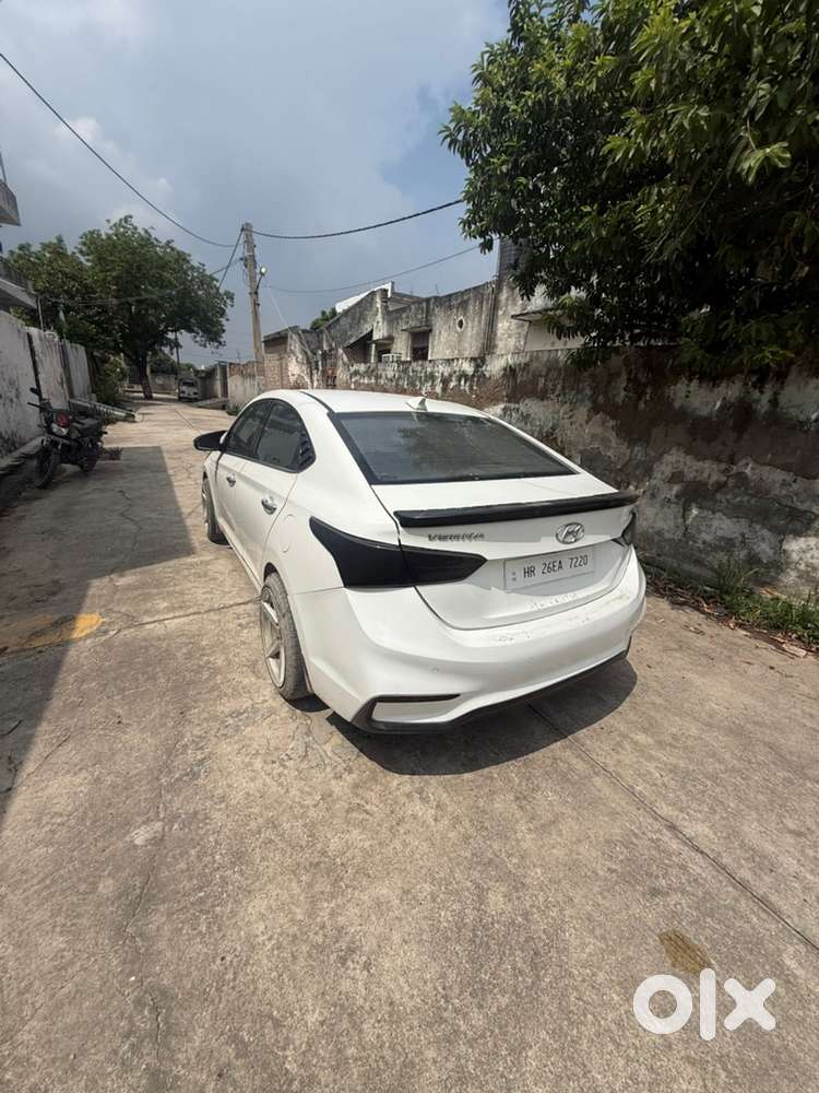 Hyundai Verna Petrol 2019