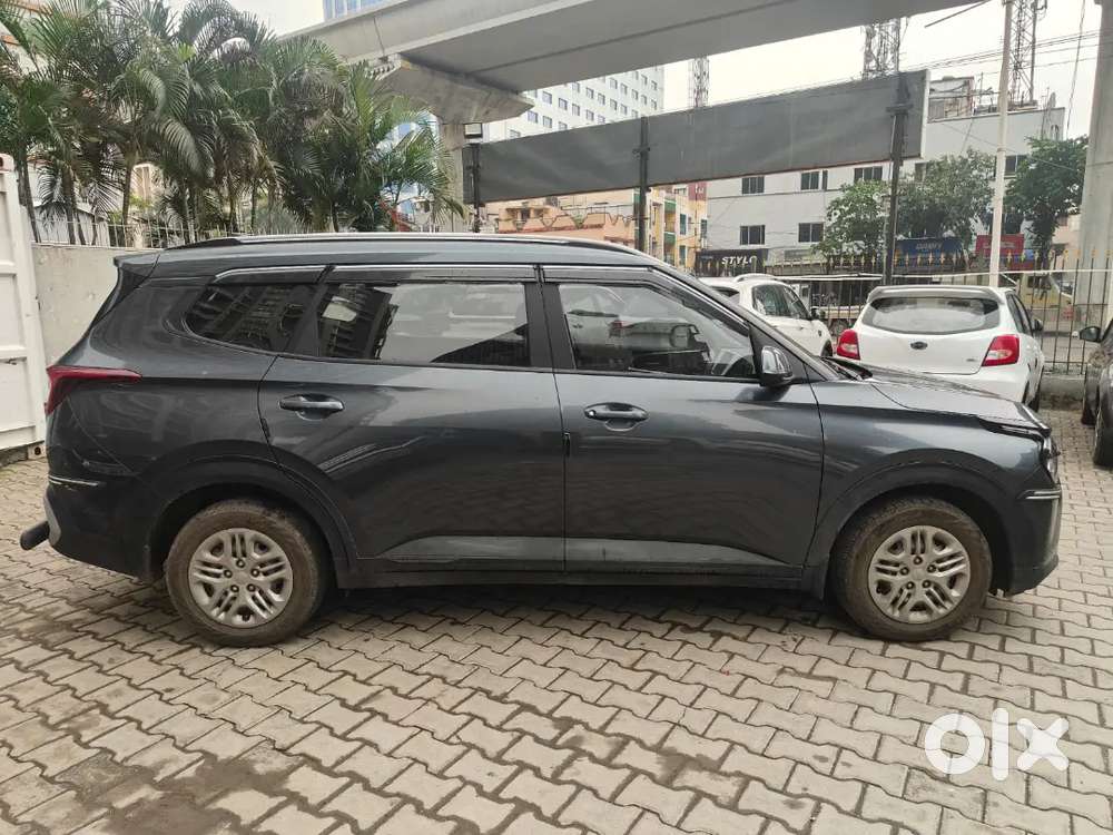 Kia Carens Luxury Plus 2023