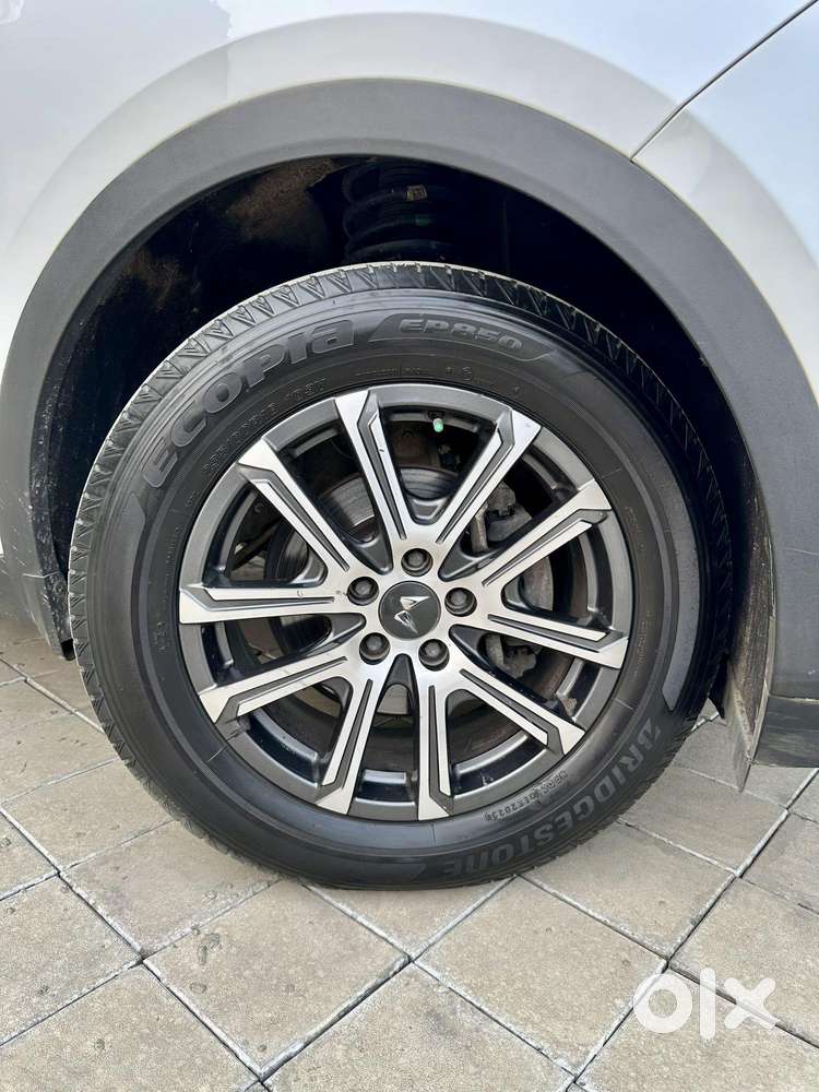 Mahindra Xuv700 2.2 Ax 7 Diesel Mt Str, 2022, Diesel