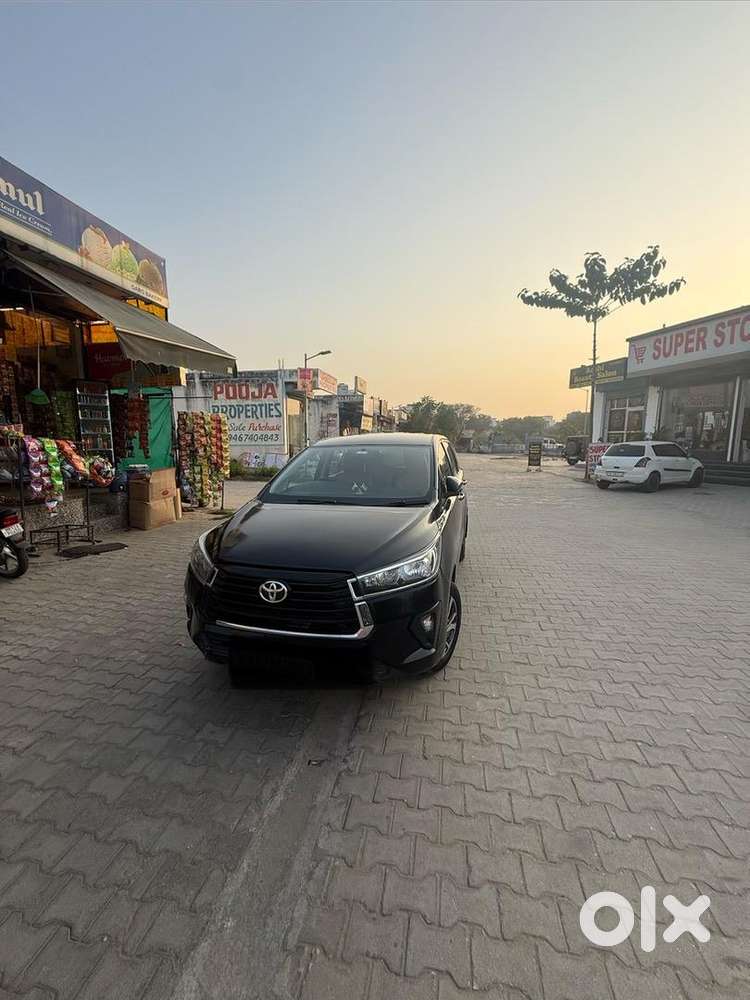 Toyota Innova Crysta 2022 Diesel Well Maintained